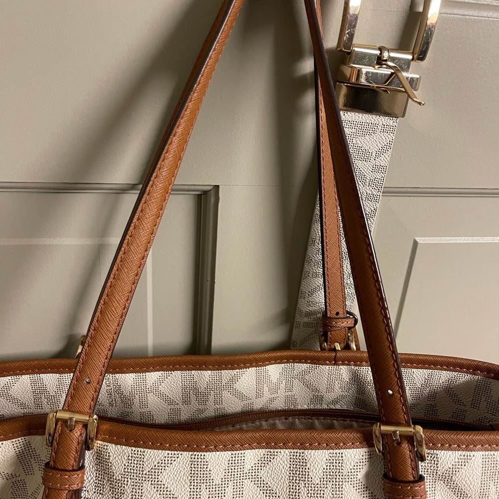 Michael Kors Tote With Matching Reversible Belt - image 7